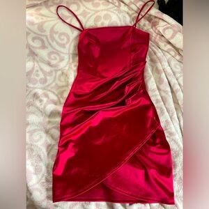 Women’s Windsor red scrunch dress
